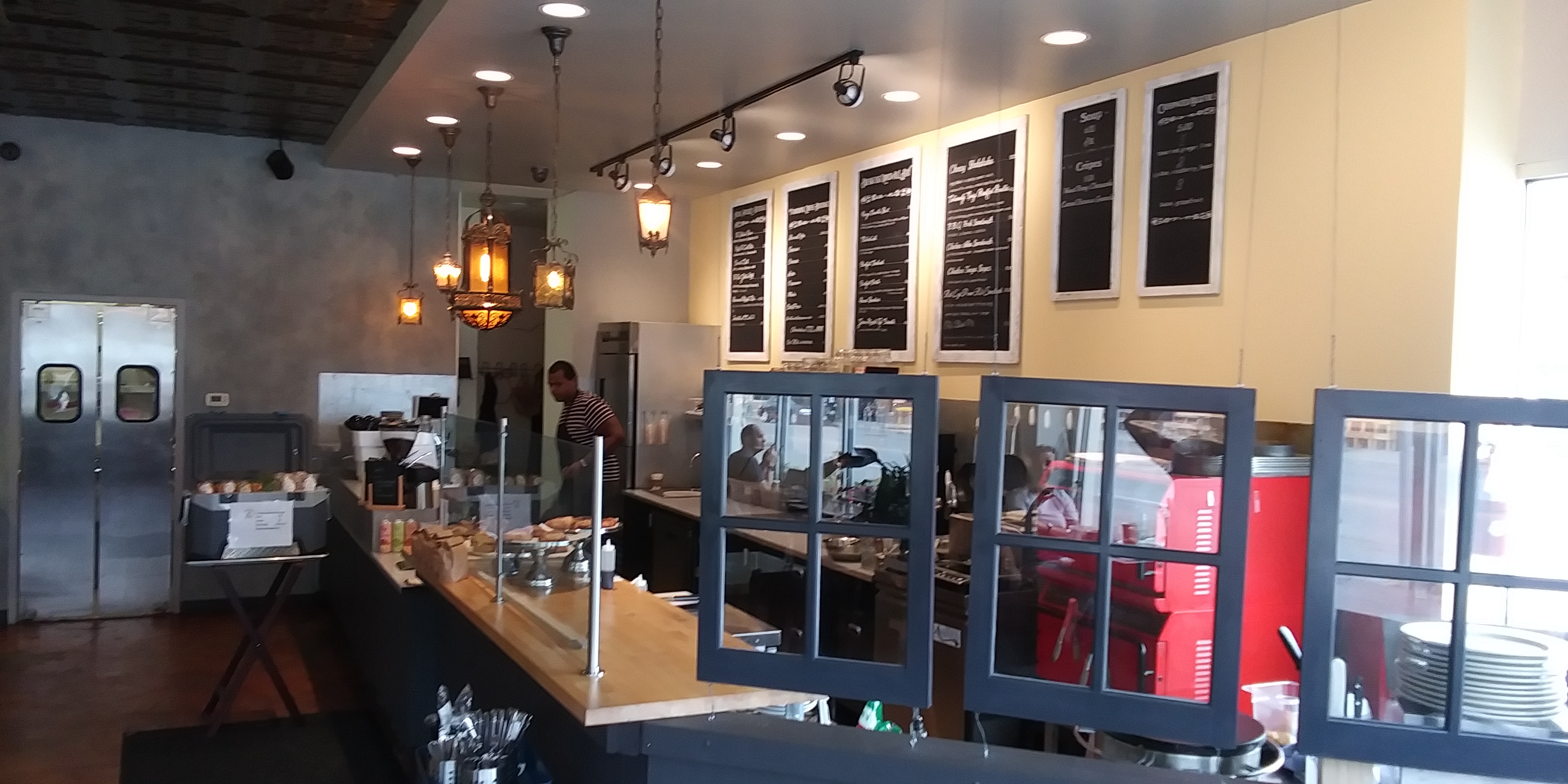 CoffeeFlower Coffee cup with foam like a flower